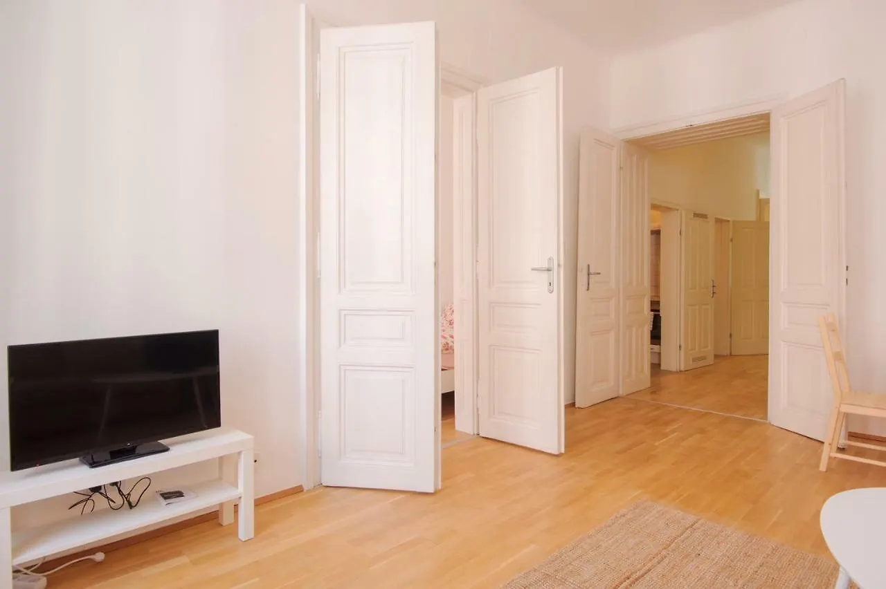 Vcr - Landstrasse Hotel Vienna Austria